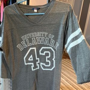 University of Delaware ‘43 Quarter-sleeve shirt